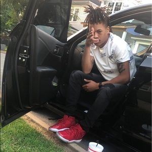 Meet your Posher, Brandon